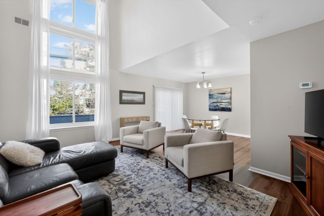 Photo - 5619 Vantage Point Rd Townhome