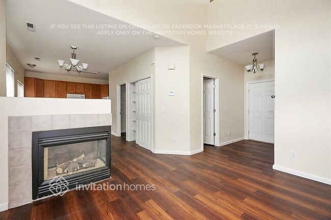 Building Photo - 882 Rancher Dr