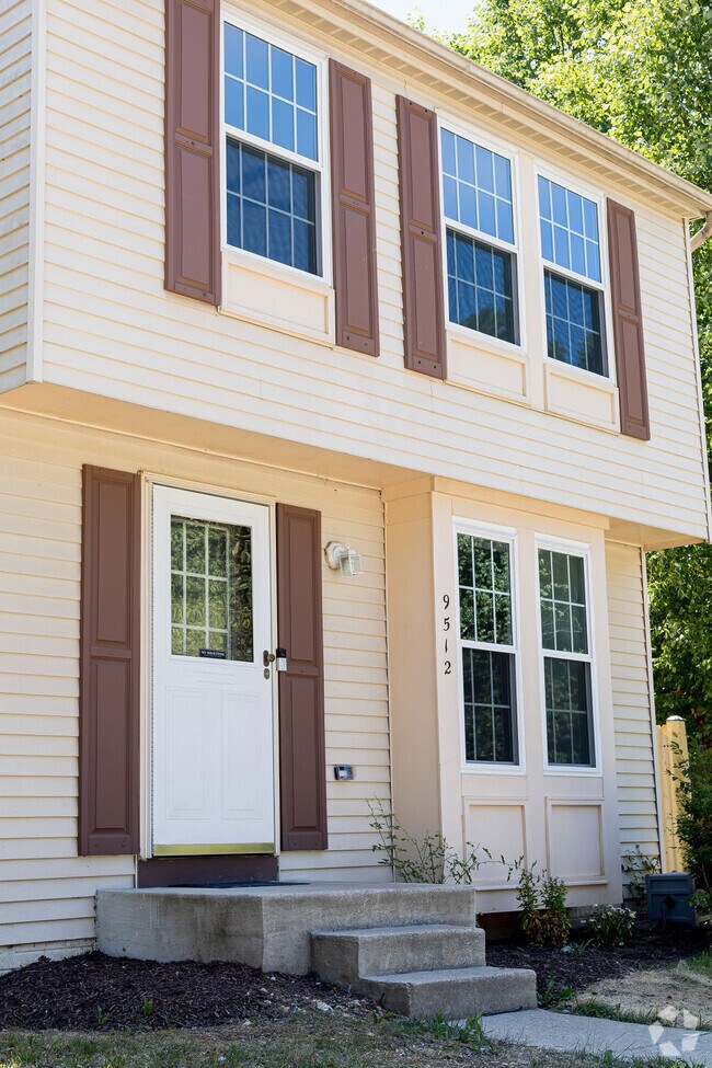 Kings Arms Apartments for Rent with Washer & Dryer Laurel, MD 1