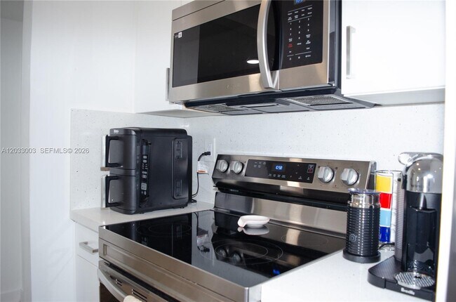 Foto del edificio - 6995 NW 186th St