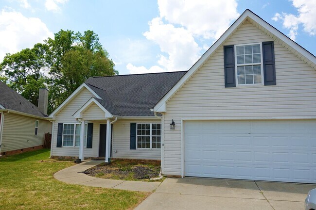 Building Photo - 100 Lauren Wood Cir