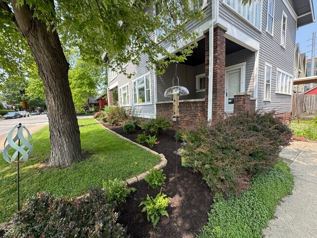 Foto del edificio - 809 Broadway St