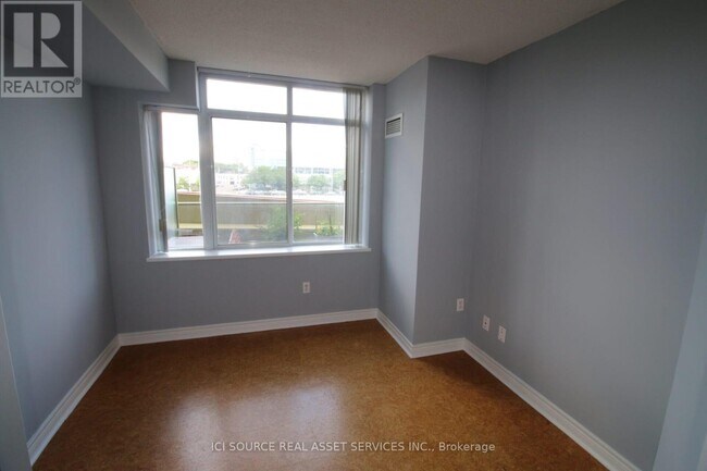 Building Photo - 70 Mill St