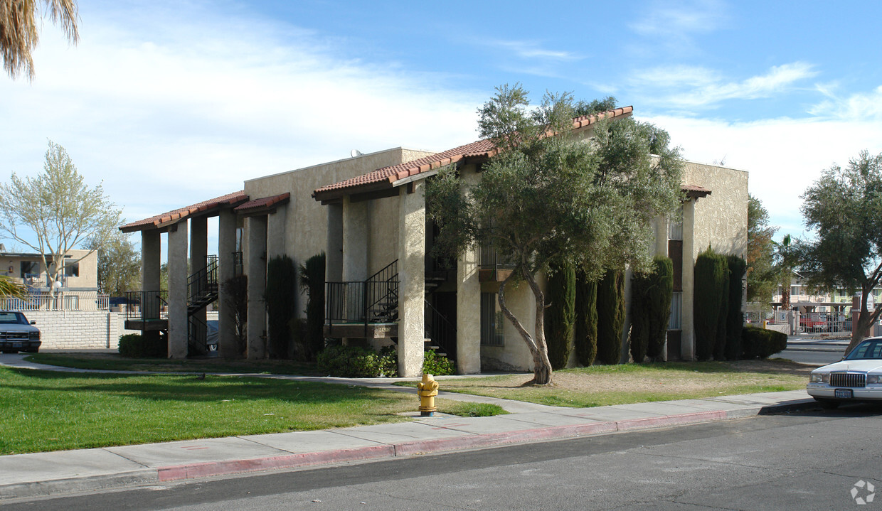 Primary Photo - 4610 Sand Creek Ave