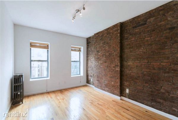 Building Photo - 828 9th Ave