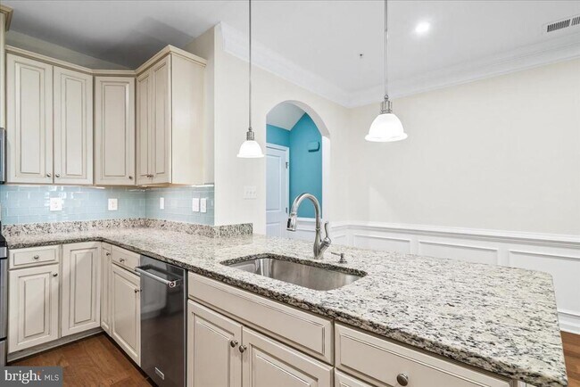 Building Photo - 5358 Red Mulberry Wy