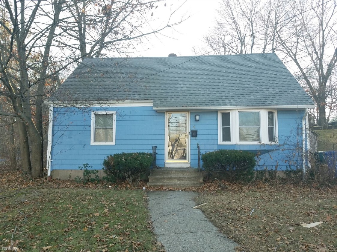 Primary Photo - 4 Westerfield Rd