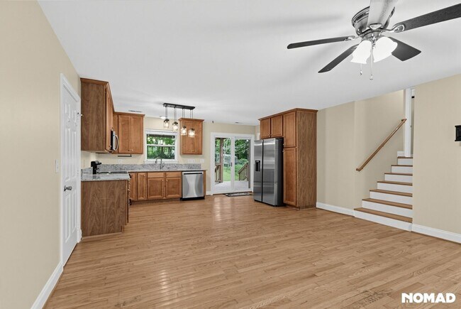 Building Photo - 216 Bellwood Loop