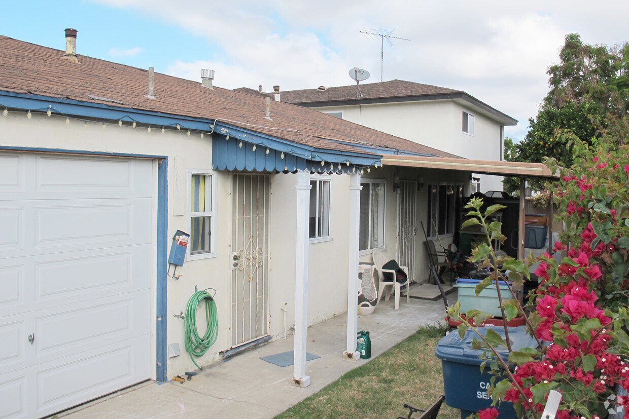 Building Photo - Lomita Rentals