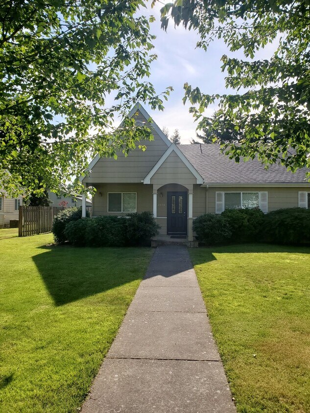 Foto principal - Lovely Townhome in North Gilham!