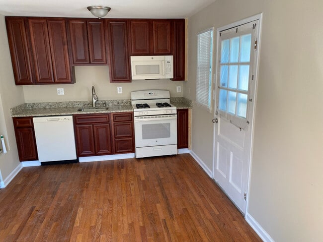 Photo - 2315 Green St SE Apartment