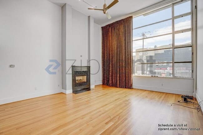 Building Photo - 520 6th St