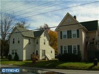 Foto del edificio - 318-320 N Broadway