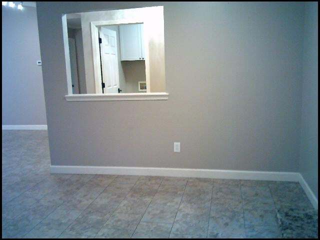 Building Photo - 713 Elkhart Loop