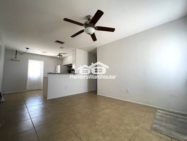 Building Photo - 1505 Beach Dr SE