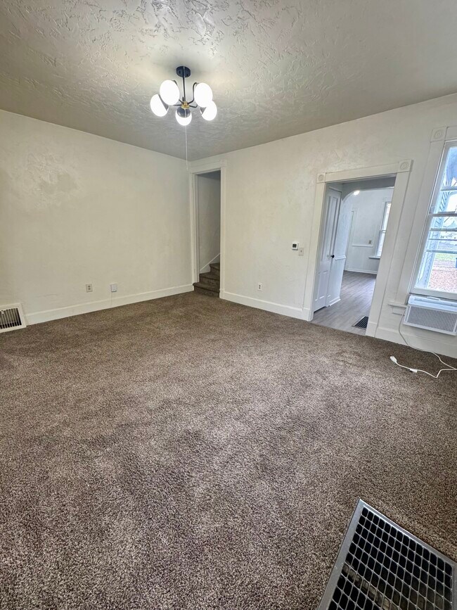 Foto del edificio - 2325 McKinley Ave