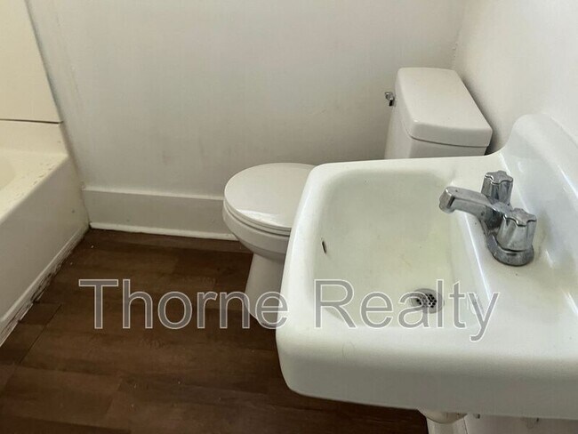 Foto del edificio - 501 Nelson St