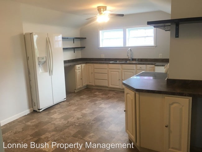 Building Photo - 3 br, 2 bath House - 13 Fiske St