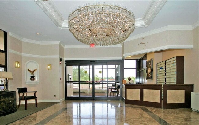 Building Photo - 5500 Friendship Blvd