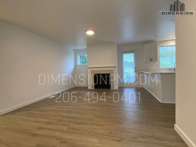 Foto del edificio - Stylish 4 Bedroom, 2 Bathroom Home with Great Layout