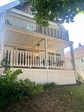 Building Photo - 2630 N Bartlett Ave