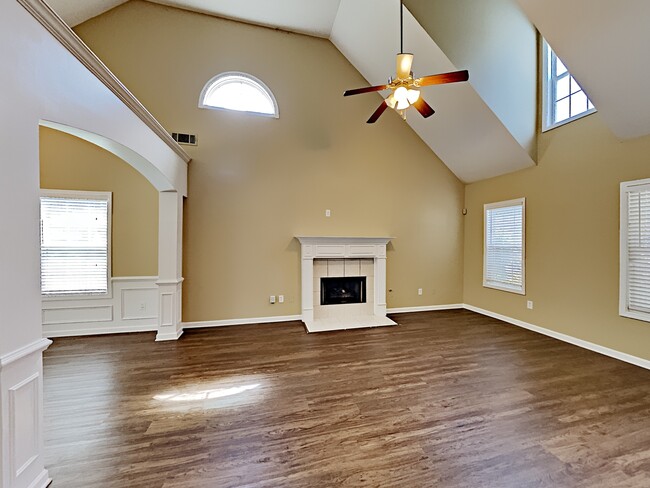 Building Photo - 1298 Tumblerock Court