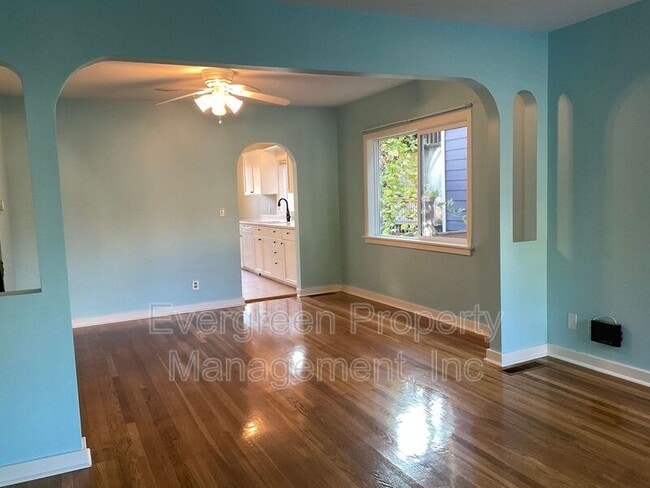 Building Photo - 2252 SE 70th Ave