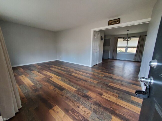 Foto del edificio - 3 br, 2 bath House - 12655 Linda Ln