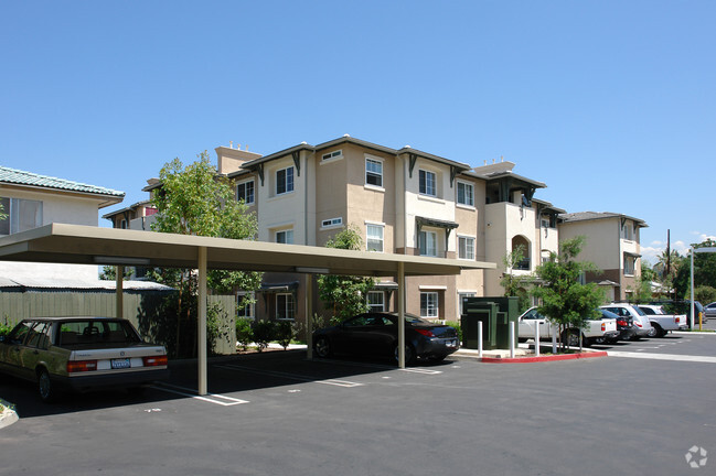 Building Photo - Via Roble Apartments