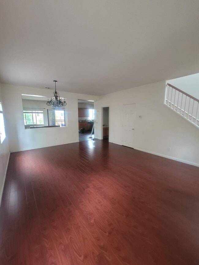 Foto del edificio - 28383 Adrienne St