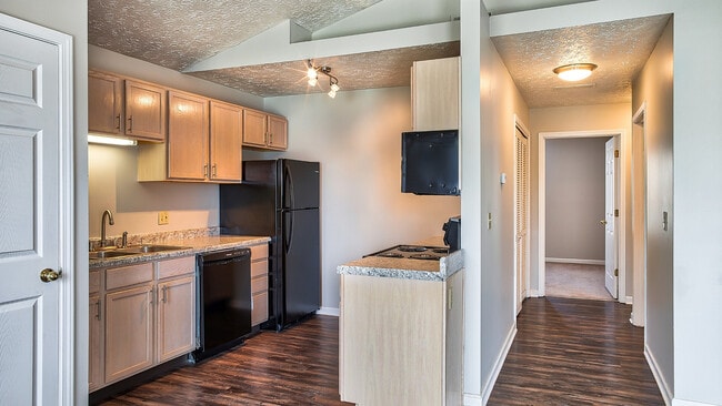 Building Photo - Cypress Square