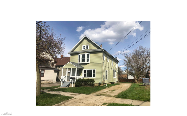 Building Photo - 1 br, 1 bath Duplex - Chestnut Apartments ...