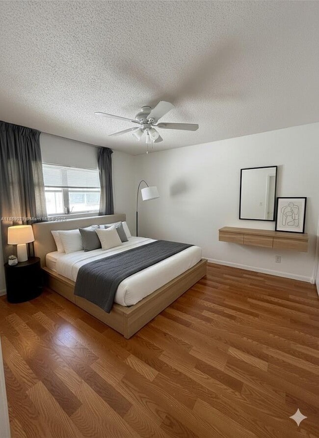 Foto del edificio - 1300 N 17th Ave