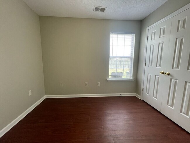 Building Photo - Lexington Crossing subdivision