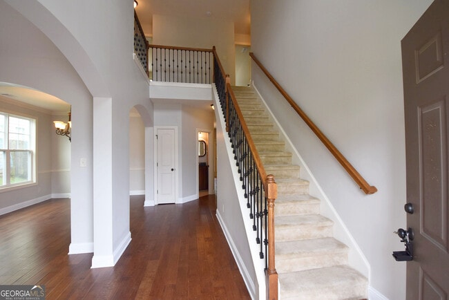 Building Photo - 606 Blackburn Ln