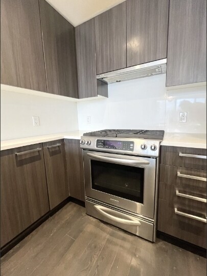 Photo du bâtiment - 8288-8288 Granville Ave