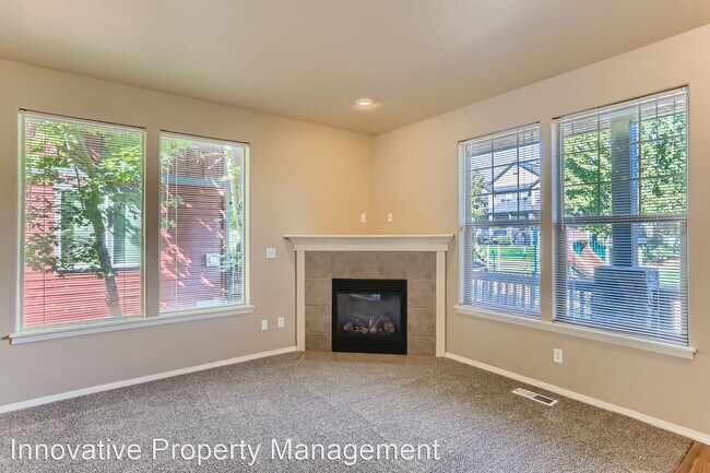 Foto del edificio - 2 br, 2.5 bath House - 1469 NE Lockheart Ln