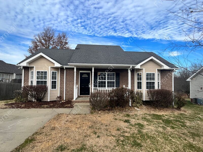 Foto principal - 5008 Legacy Dr
