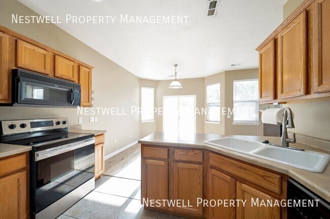 Building Photo - 13492 Mimosa Cir