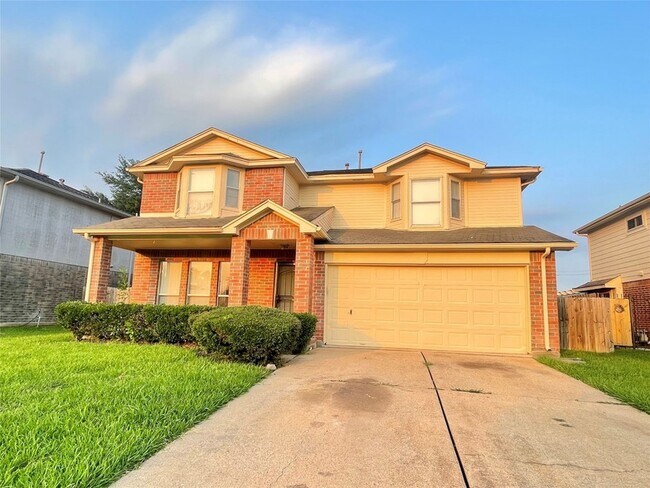 Foto del edificio - 13727 Wood River Dr