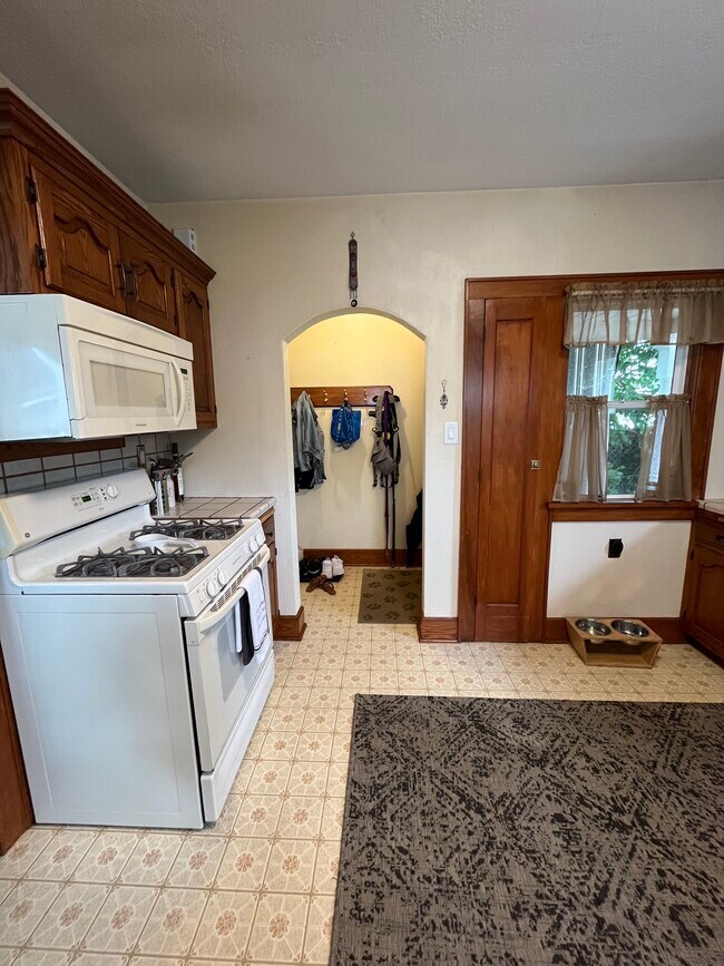 Foto del edificio - 3836 S Lenox St