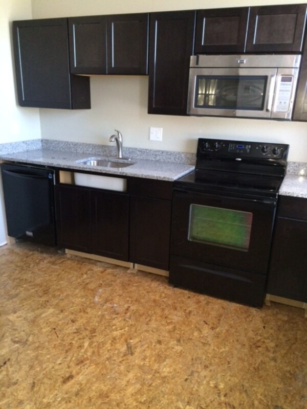 Foto del edificio - 857A Goodfellow Blvd