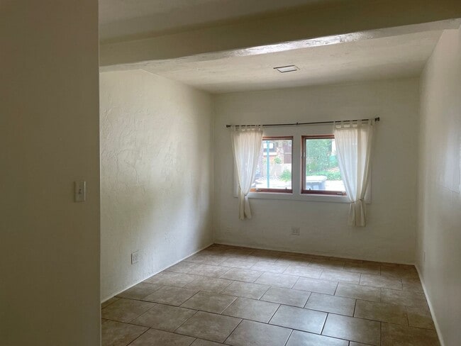 Building Photo - Charming 3BR Home Downtown | Hardwood Floors + In-Unit Washer/Dryer