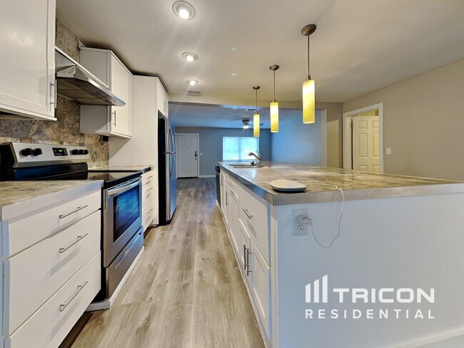 Foto del edificio - 105 Ravenway Dr