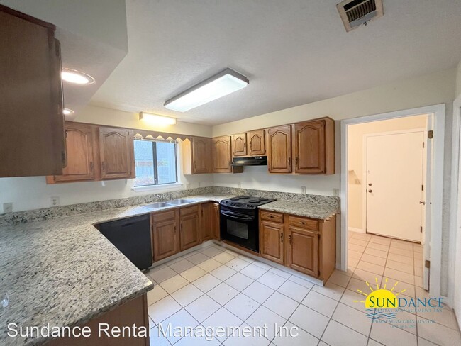 Building Photo - 3 br, 2 bath House - 641 Birkdale Circle