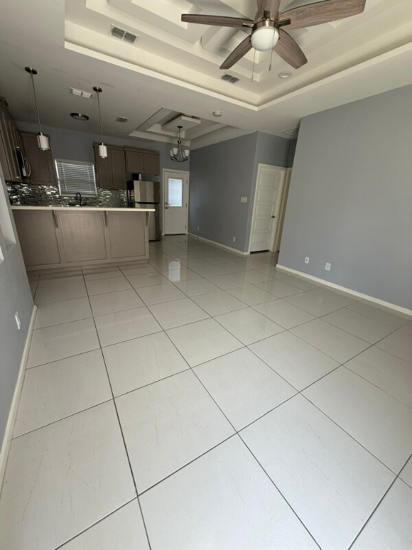Foto del edificio - 4717 Mulberry Ave