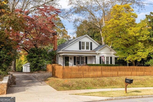 Building Photo - 5450 E Mountain St