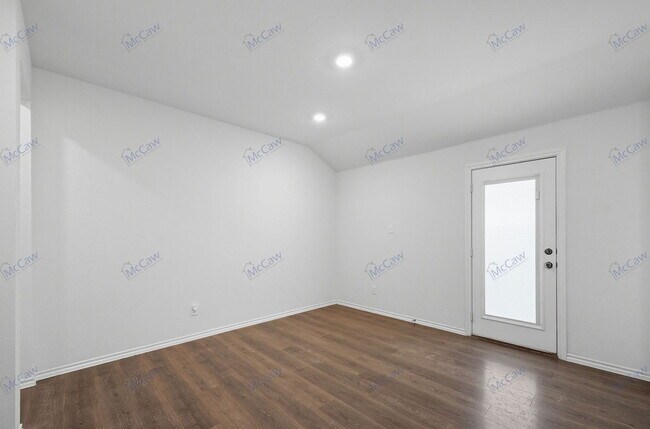 Foto del edificio - 3519 Mildren Bnd