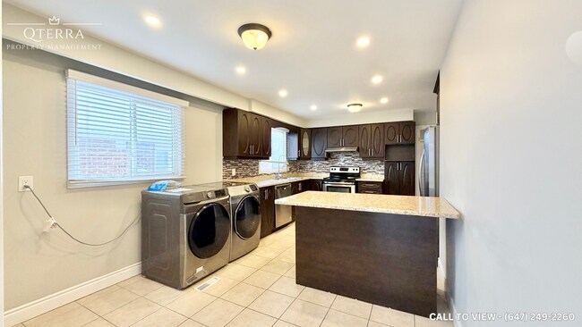 Photo du bâtiment - 208 Meadows Blvd