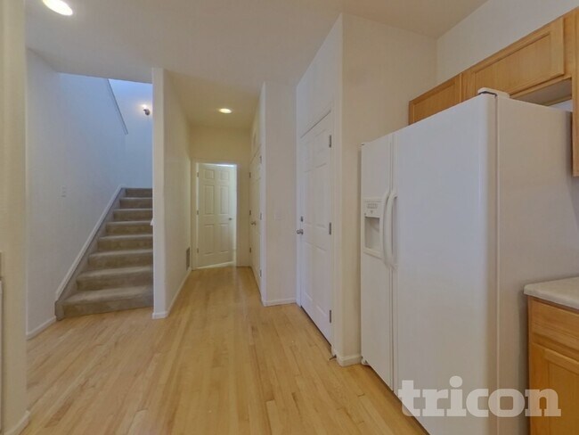 Foto del edificio - 6245 Sierra Grande Point